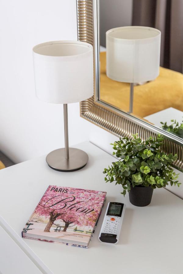 Exclusive Downtown Apartment In The Heart Of ブダペスト エクステリア 写真