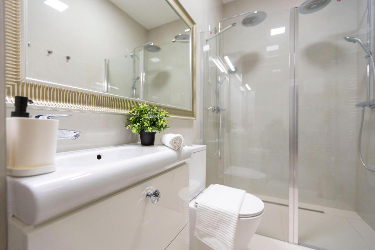 Exclusive Downtown Apartment In The Heart Of ブダペスト エクステリア 写真