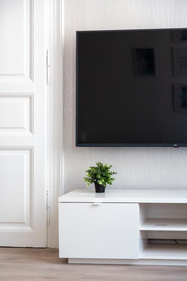Exclusive Downtown Apartment In The Heart Of ブダペスト エクステリア 写真