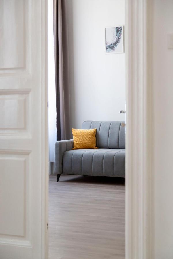 Exclusive Downtown Apartment In The Heart Of ブダペスト エクステリア 写真